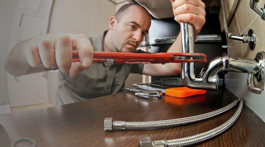Expert burst pipe repair services in Mallory, WV